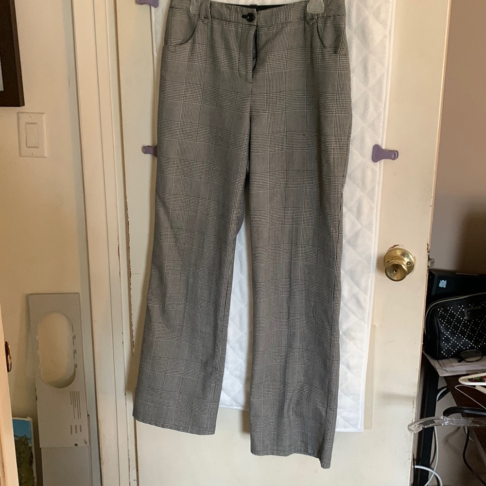 Verona Black & White Tweed Size 6 (needs a steam)